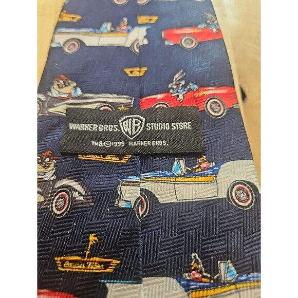 Looney Tunes 1999 Bugs Bunny Daffy Duck Taz Classic Cars Tie Warner Bros Studio - Picture 9 of 10